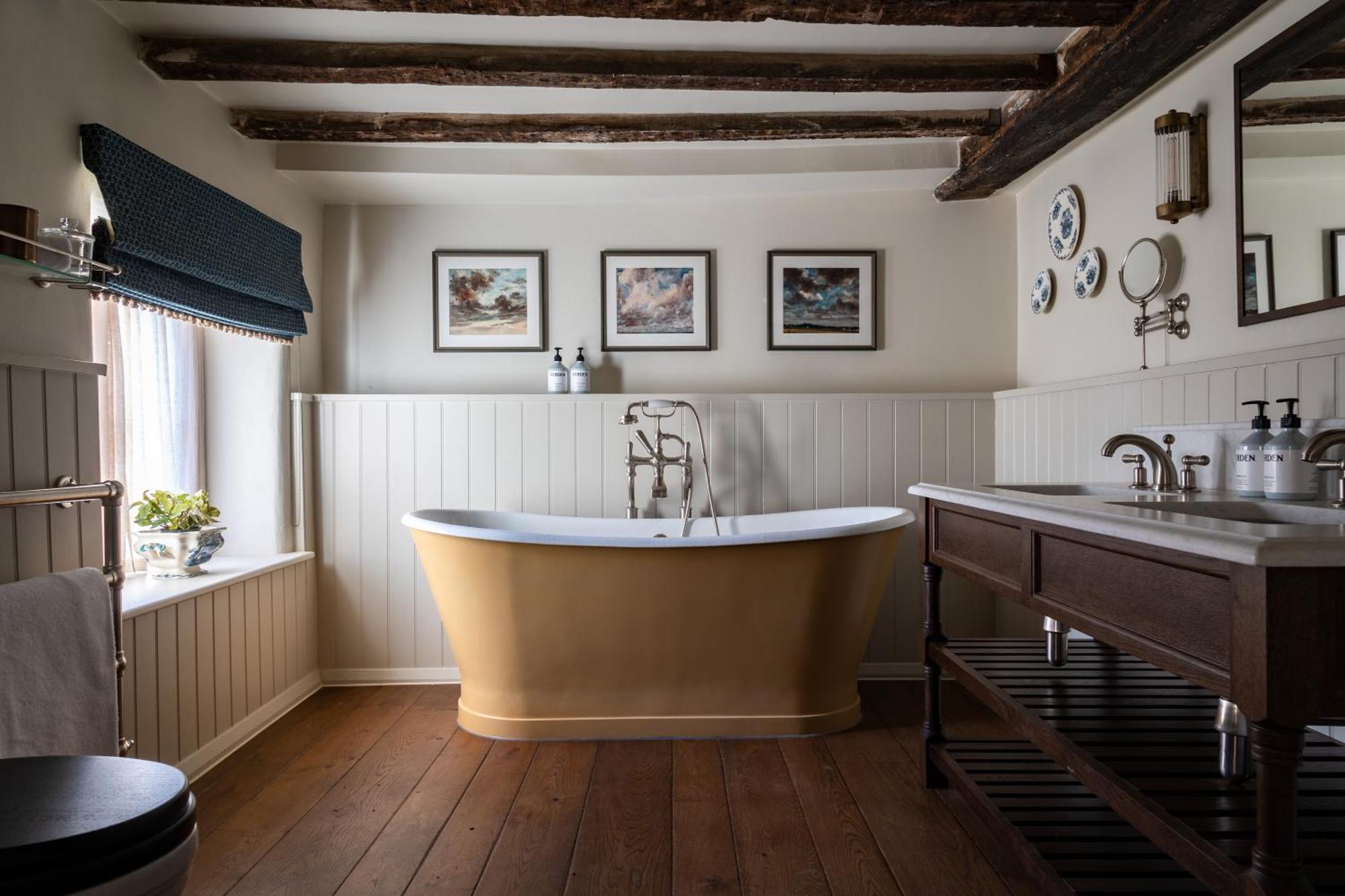 The Swan Inn Fittleworth Exterior photo